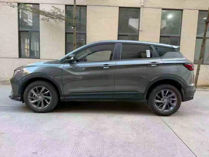 深圳25年吉利缤越8