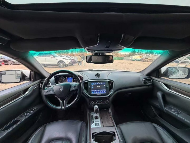 焦作16年玛莎拉蒂Ghibli4