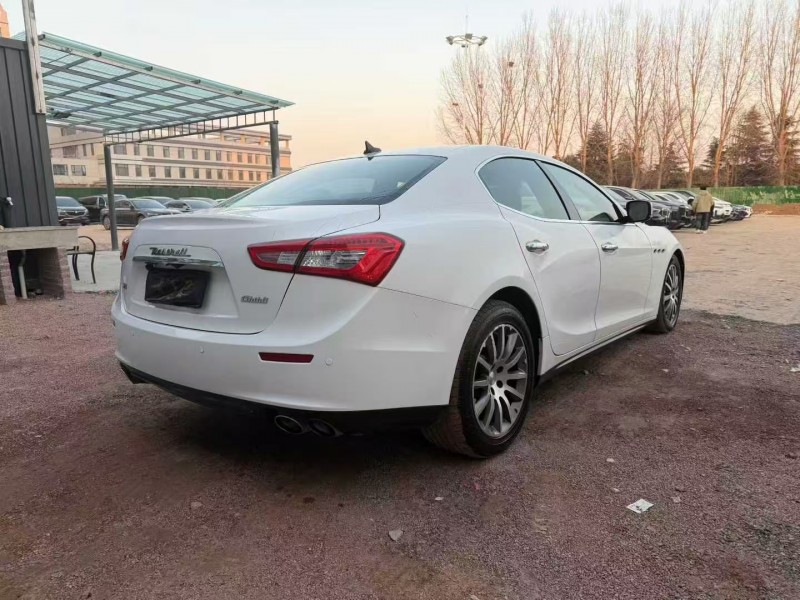 焦作16年玛莎拉蒂Ghibli5