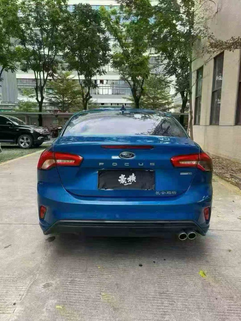 湛江20年福特福克斯9