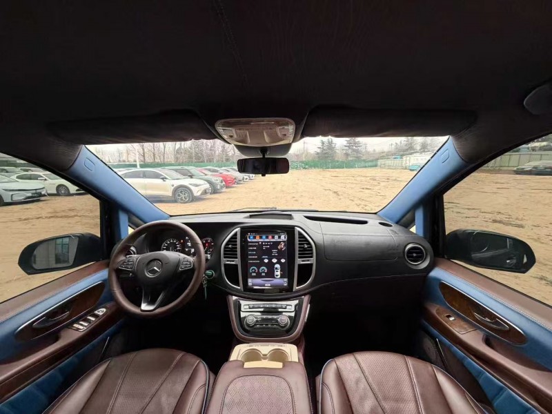 焦作19年奔驰威霆4