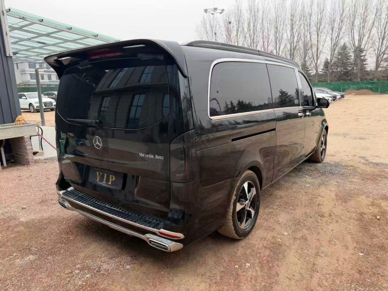 焦作19年奔驰威霆8