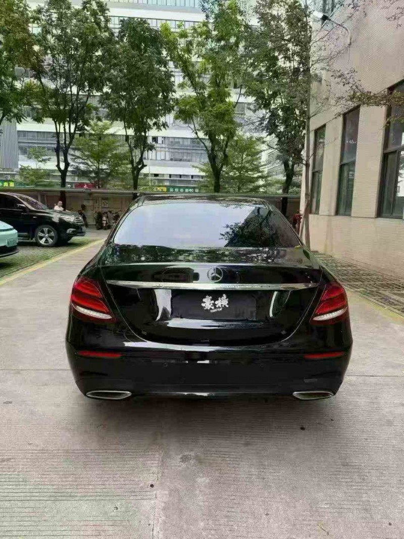 江门17年奔驰E9