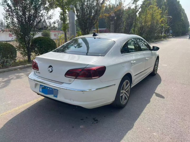 济宁17年大众CC7