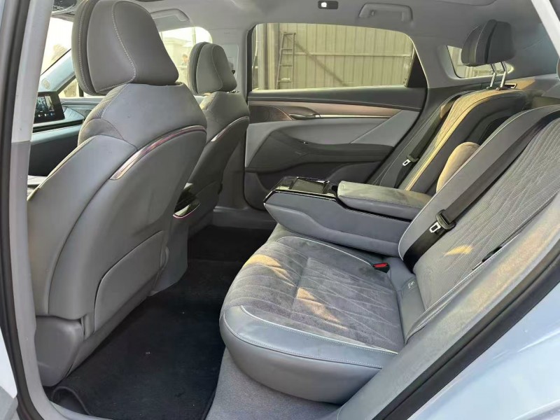 焦作23年岚图汽车追光4