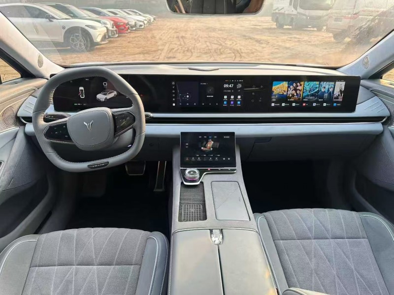 焦作23年岚图汽车追光5