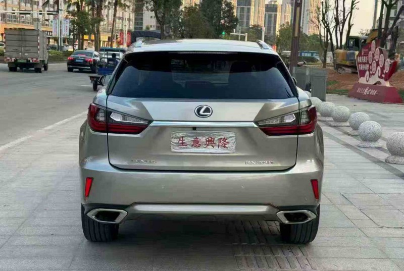 湛江17年雷克萨斯RX9