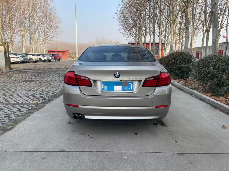 济宁12年宝马5系9