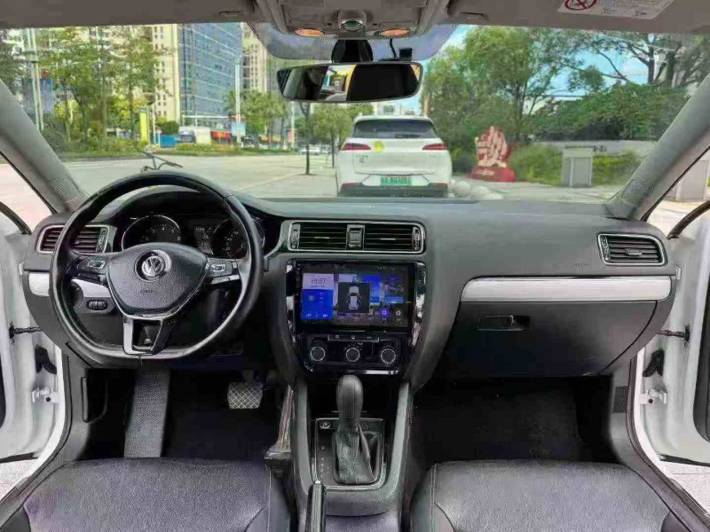 湛江19年大众速腾5