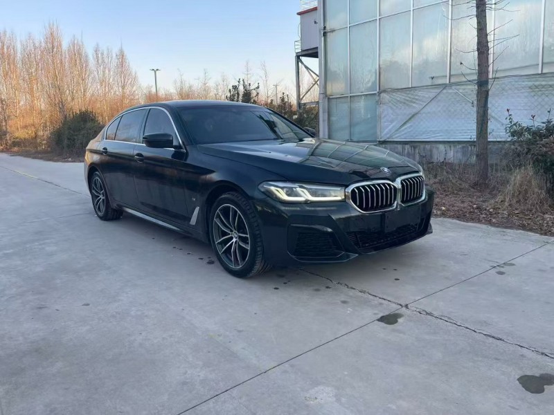 济宁22年宝马5系2