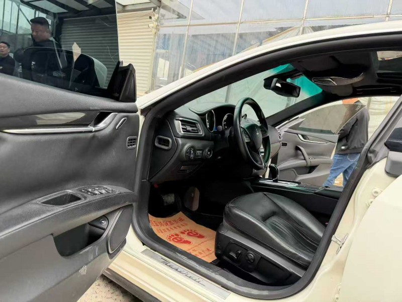 徐州15年玛莎拉蒂Ghibli4