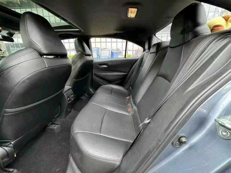 广州23年丰田雷凌8