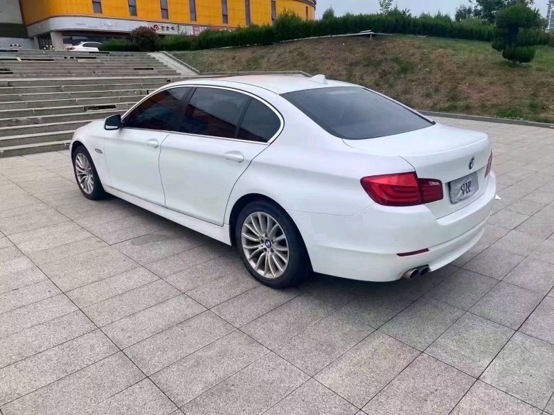 青岛13年宝马5系8