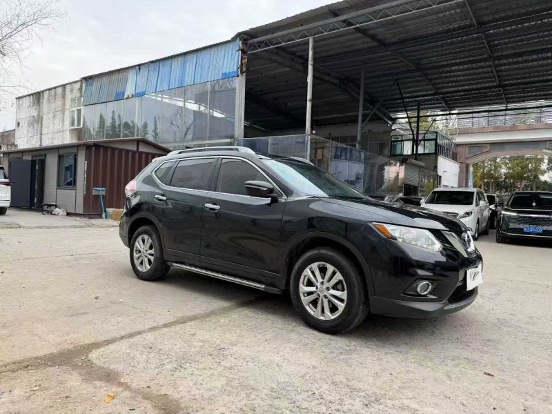 徐州16年日产奇骏3