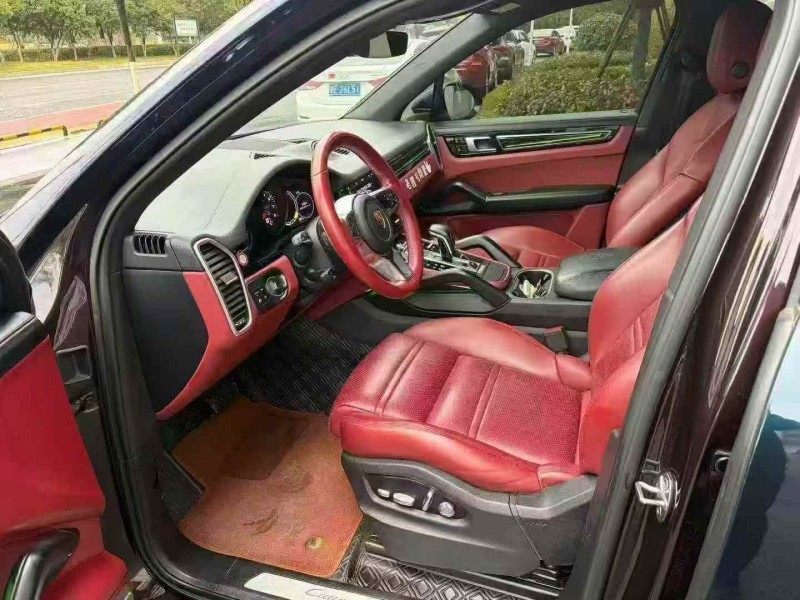 莆田20年保时捷卡宴3