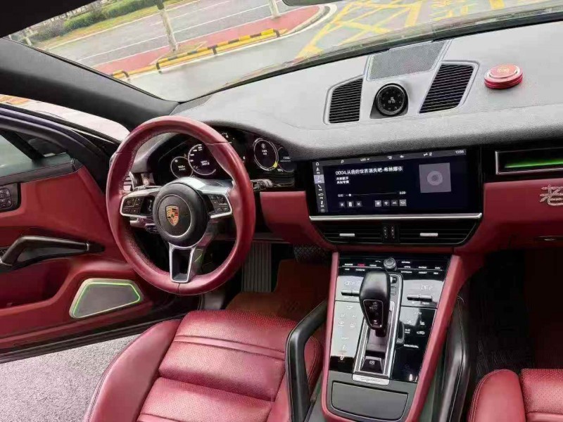 莆田20年保时捷卡宴5