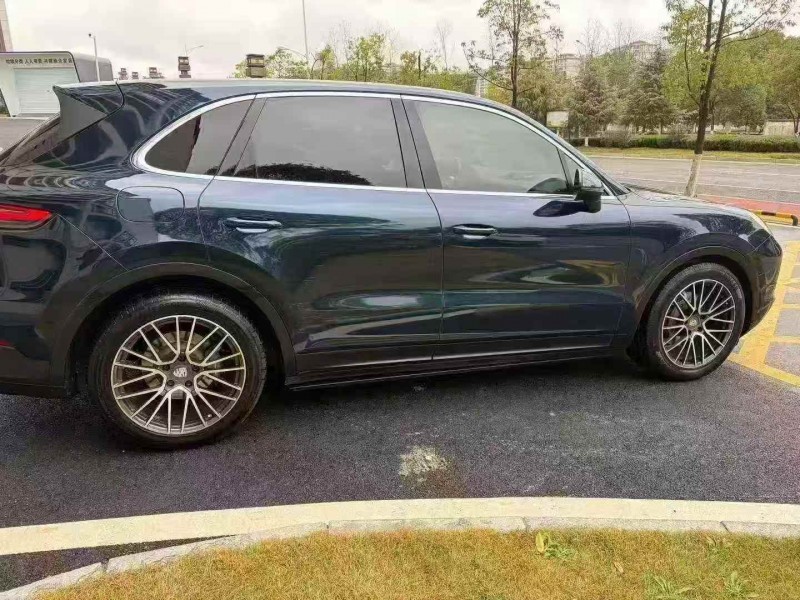 莆田20年保时捷卡宴6