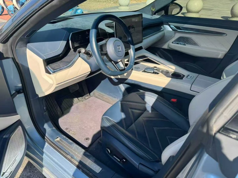 杭州22年极氪汽车0016