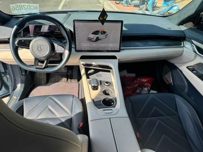 杭州22年极氪汽车0018