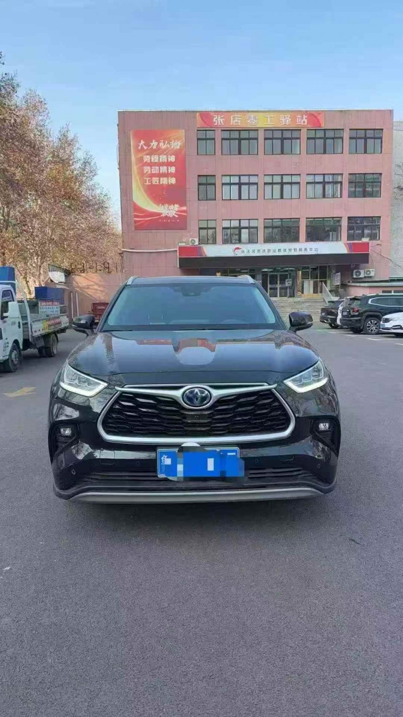 济宁22年丰田汉兰达1