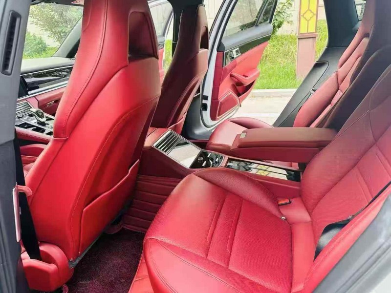 潍坊20年保时捷帕拉梅拉6