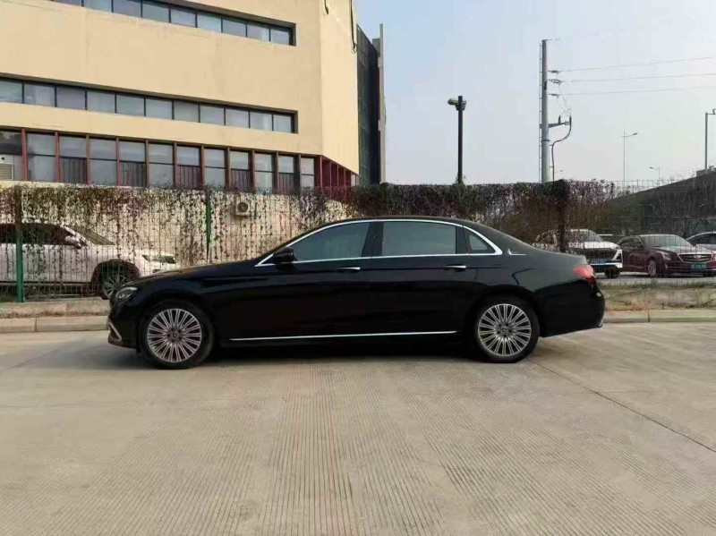 苏州20年奔驰E8