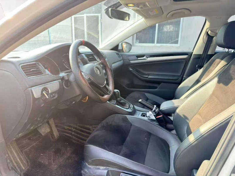 青岛19年大众速腾4