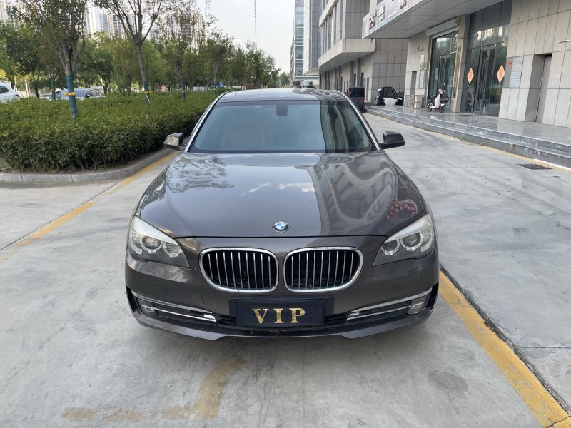 济宁15年宝马7系1