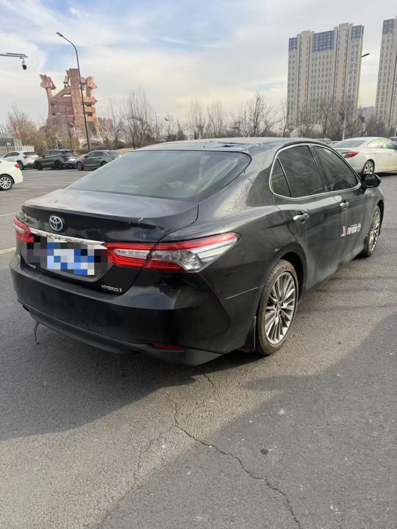 呼和浩特18年丰田凯美瑞9