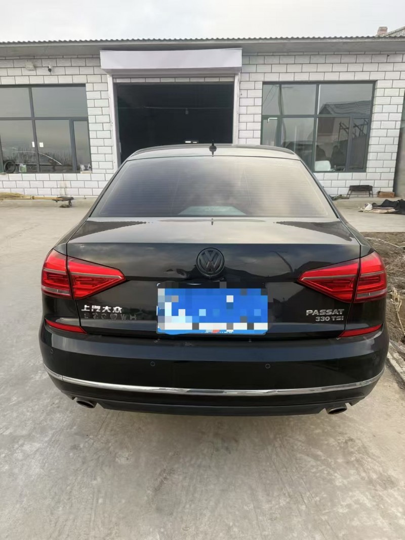 呼和浩特17年大众帕萨特8