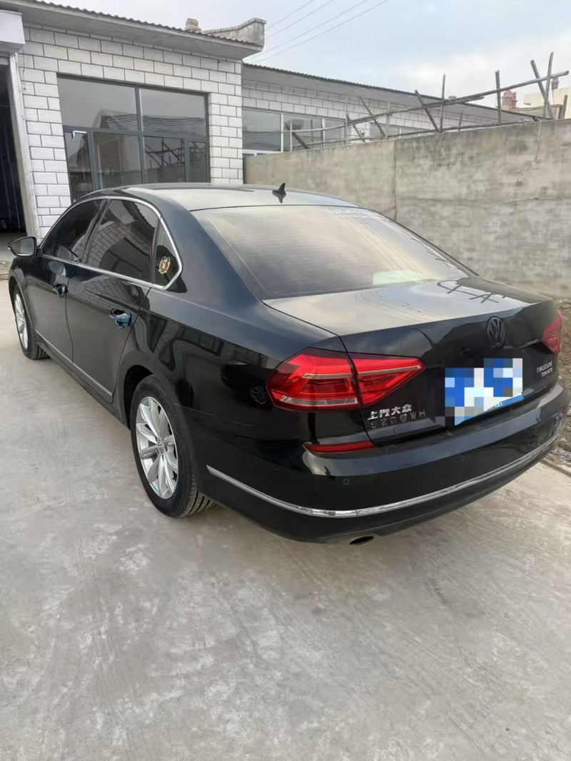 呼和浩特17年大众帕萨特9