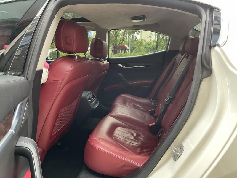 济宁14年玛莎拉蒂Ghibli5