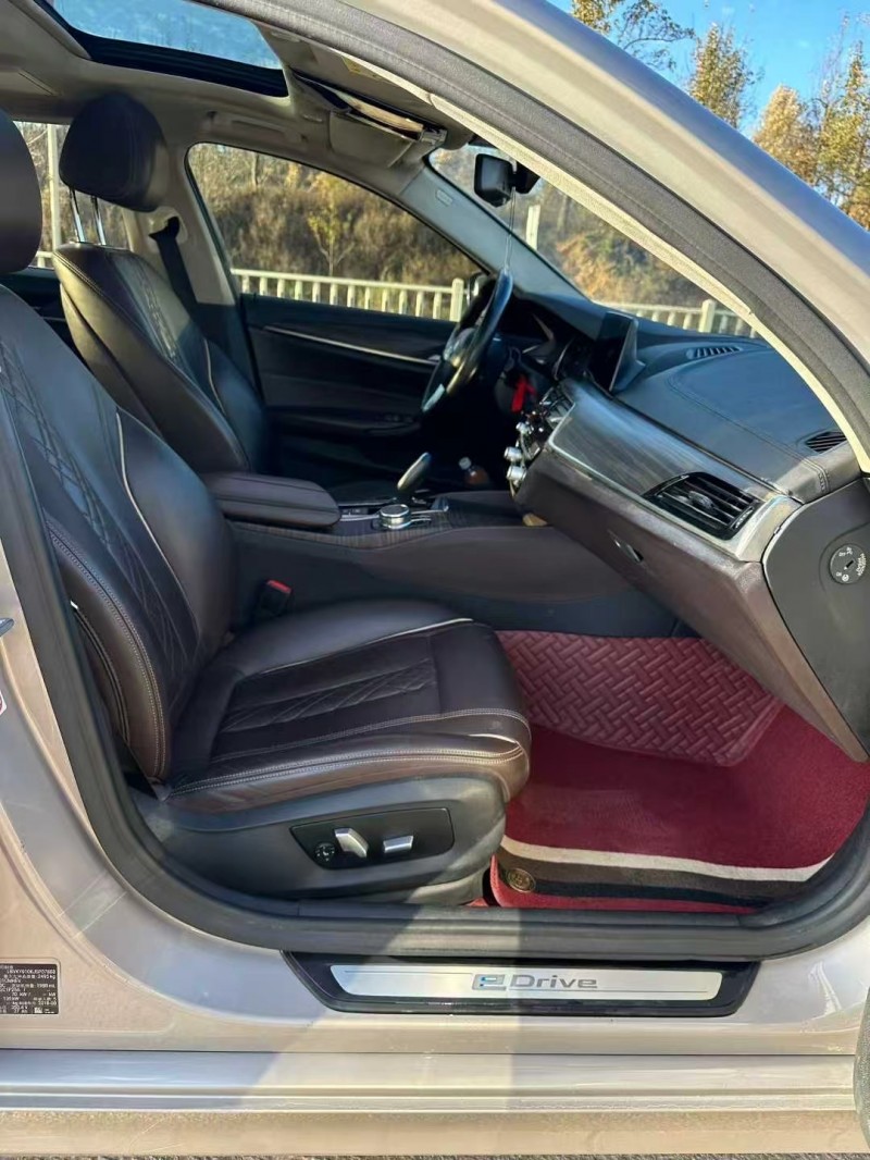 贵阳18年宝马5系4