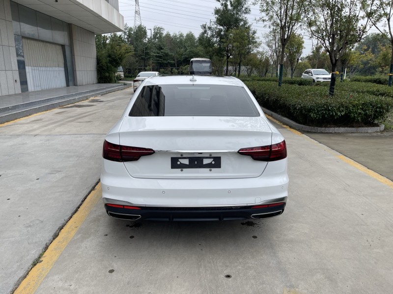 济宁21年奥迪A4L6