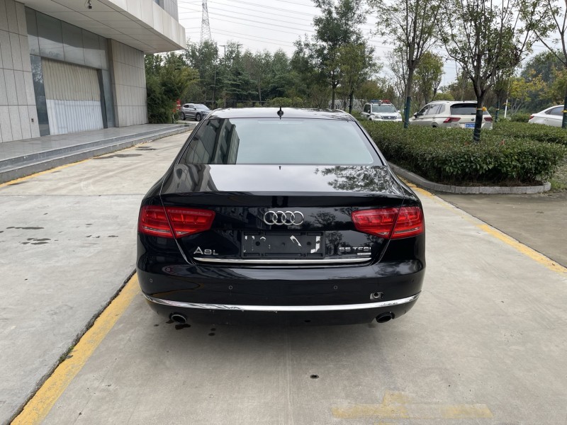 济宁14年奥迪A8L6