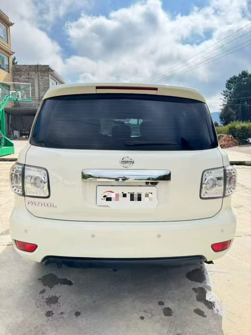 贵阳20年日产途乐9