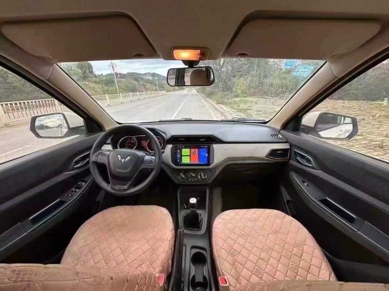 贵阳20年五菱汽车宏光3