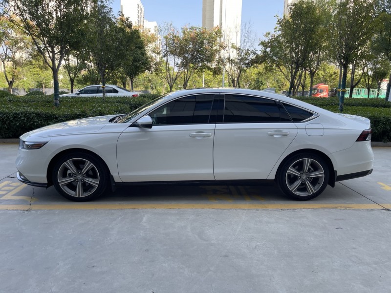 济宁23年本田雅阁7