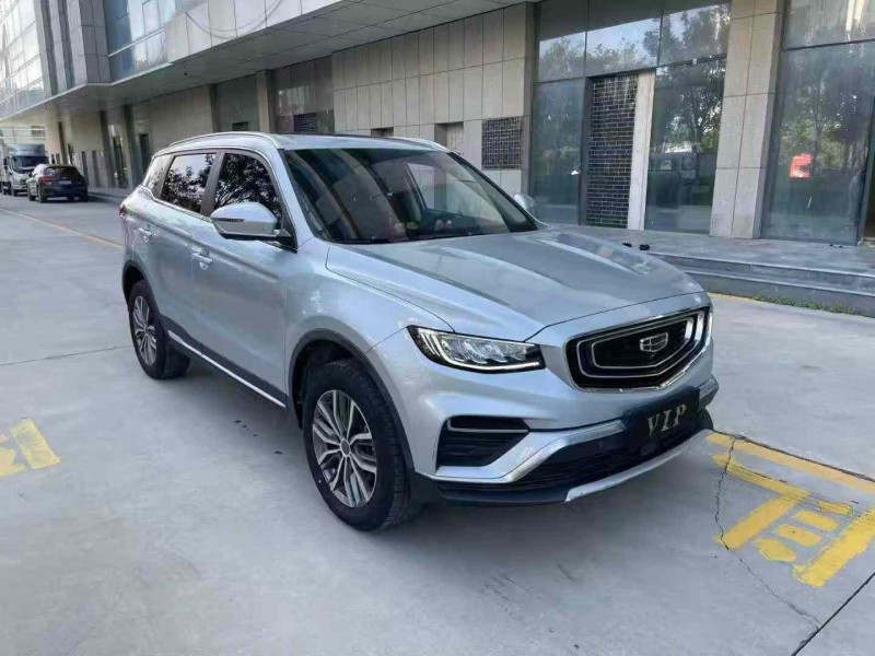 济宁20年吉利博越3