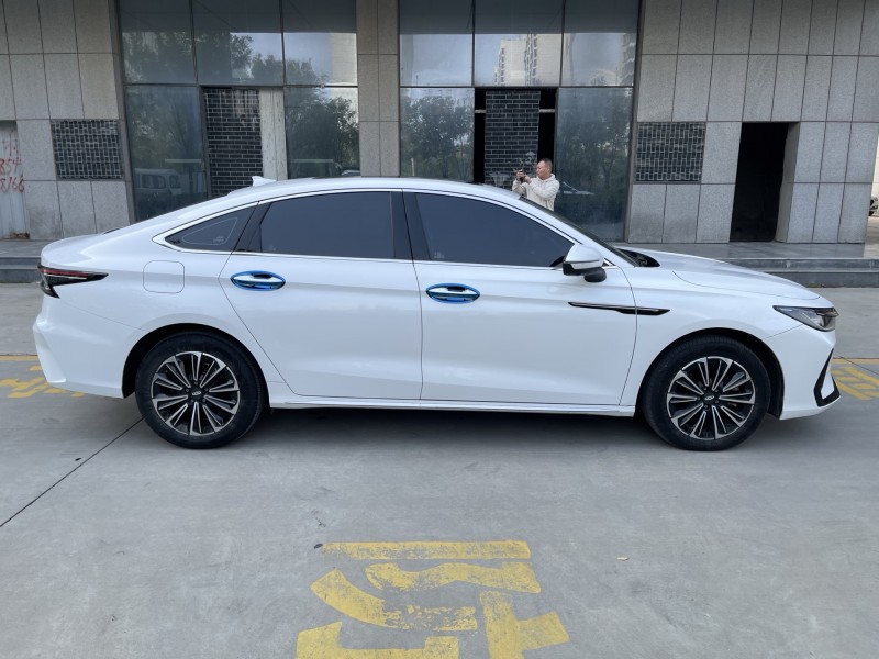 济宁24年奇瑞风云5