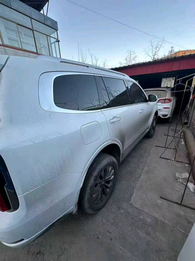 太原24年长城汽车坦克6