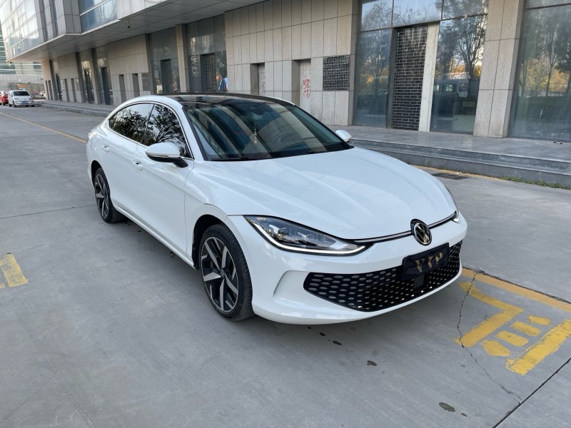 济宁24年大众凌渡9