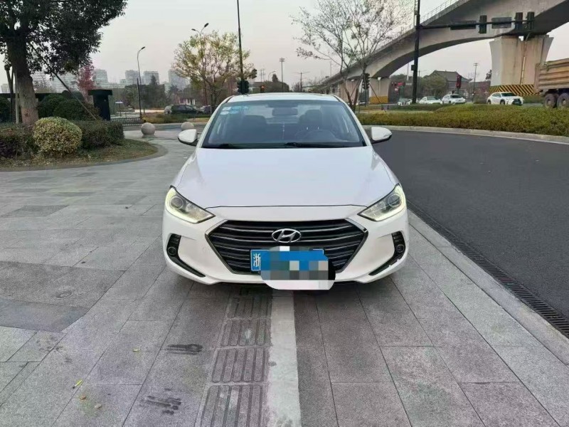 杭州18年现代领动1