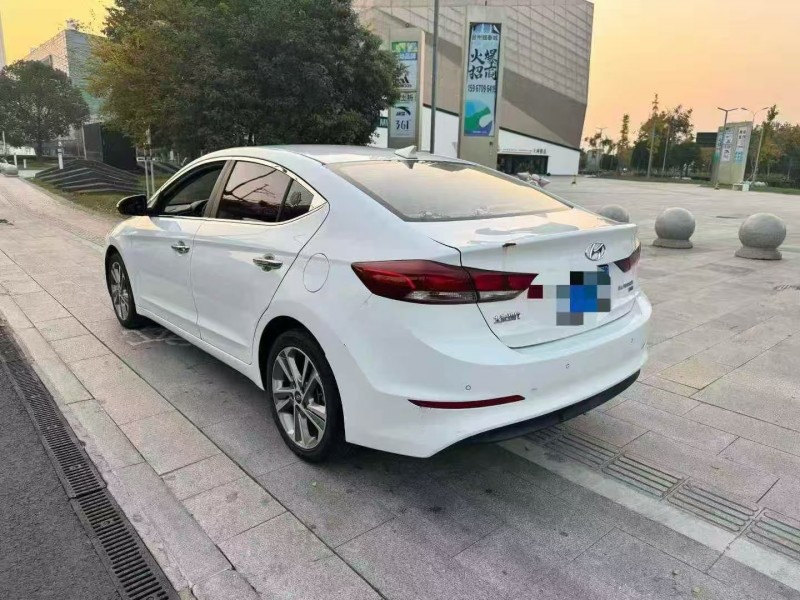 杭州18年现代领动4