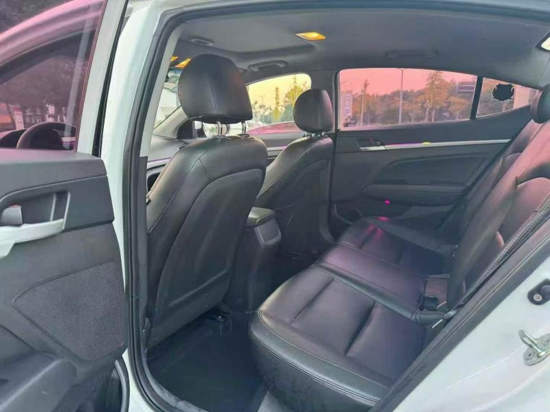 杭州18年现代领动8