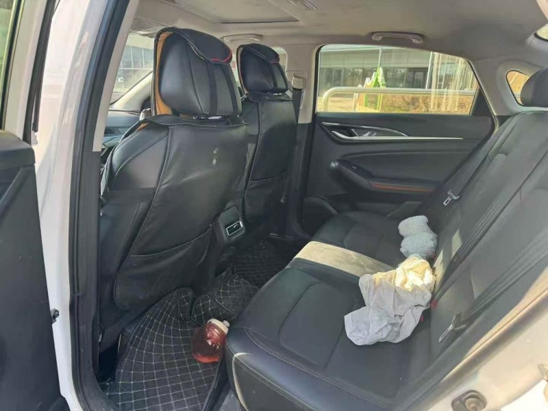 杭州21年长安汽车逸动6