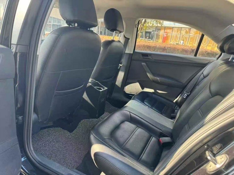 杭州22年大众桑塔纳4