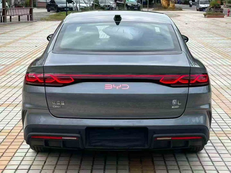 珠海25年比亚迪秦9