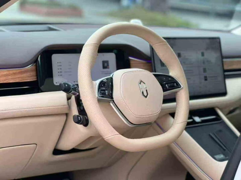 汕头23年华为智选问界4