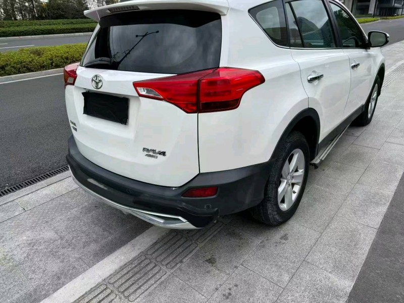 杭州14年丰田RAV47